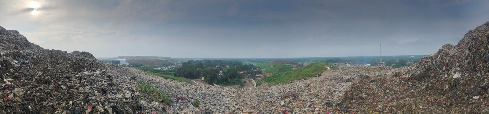 Panoramic landfill (c) Clara Feibusch